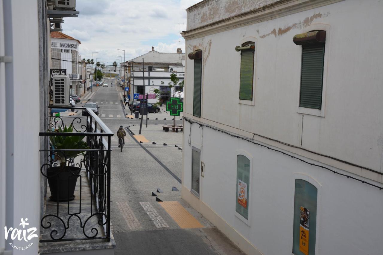 Raiz Alentejana Acomodação com café da manhã Reguengos de Monsaraz Exterior foto